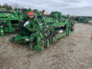 Main image John Deere C12F 7