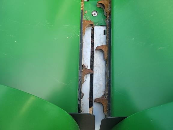 Image of John Deere C12F equipment image 3