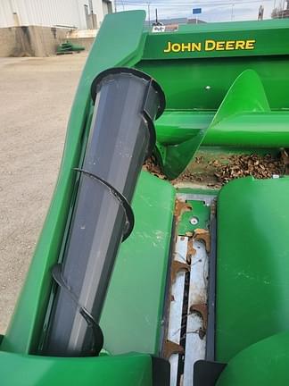Image of John Deere C12F equipment image 4