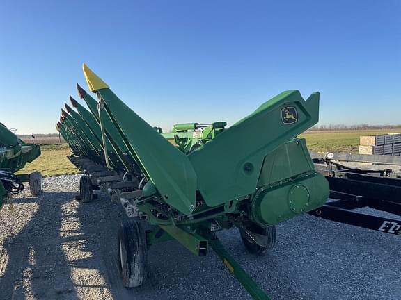 Image of John Deere C12F Primary image