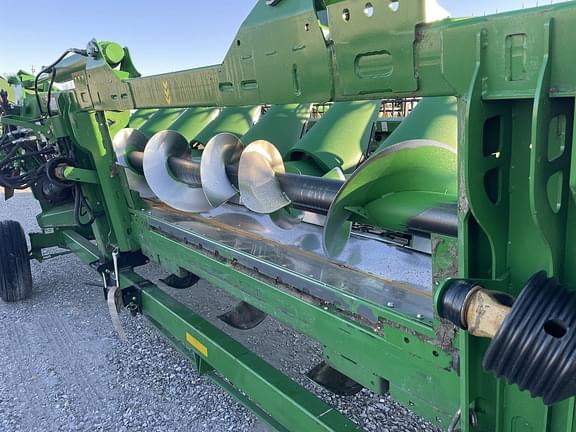 Image of John Deere C12F equipment image 4