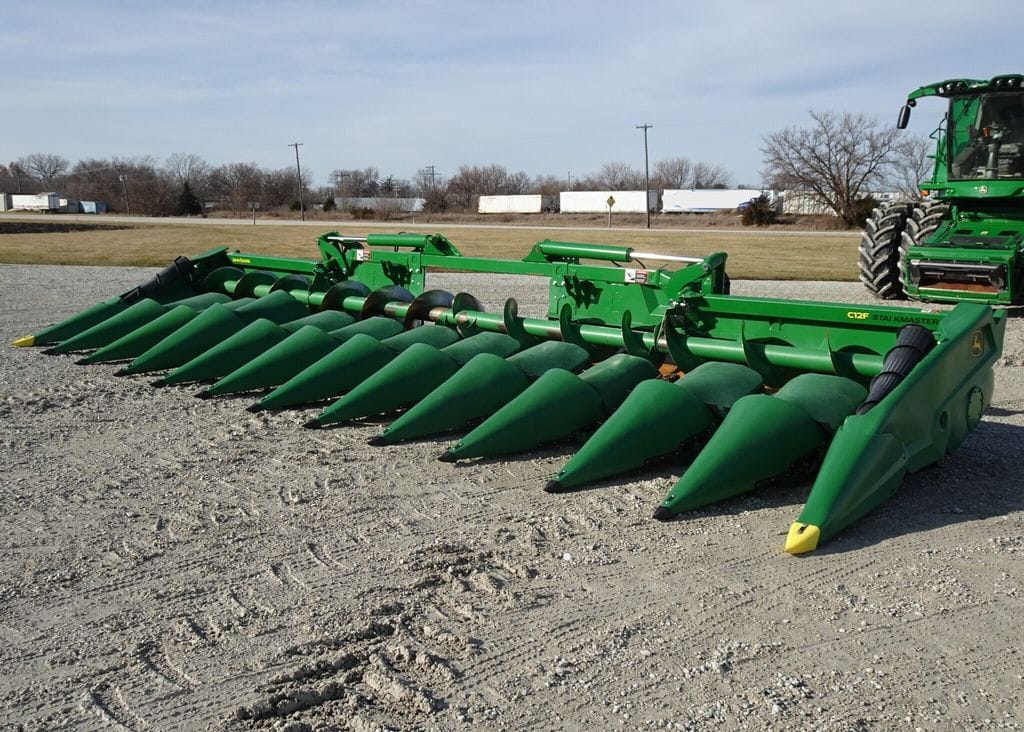 Main image John Deere C12F