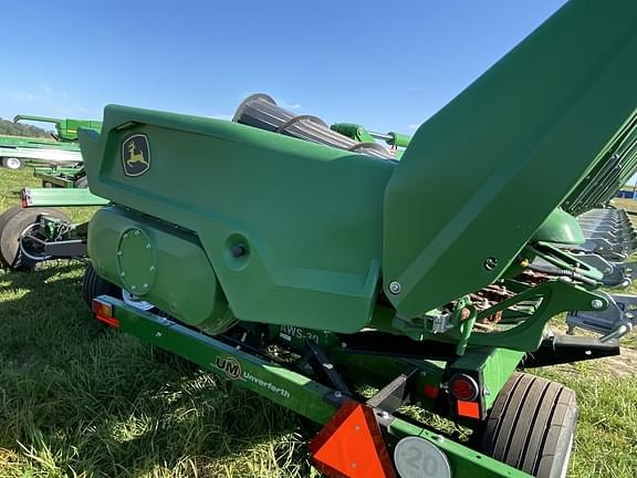 Image of John Deere C12F equipment image 2