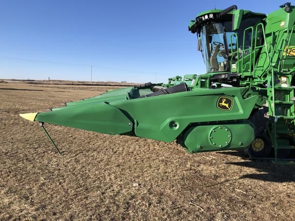 Image of John Deere C12F equipment image 1