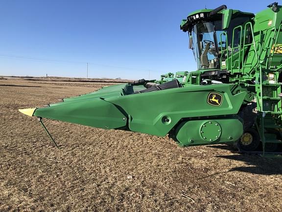 Image of John Deere C12F equipment image 1