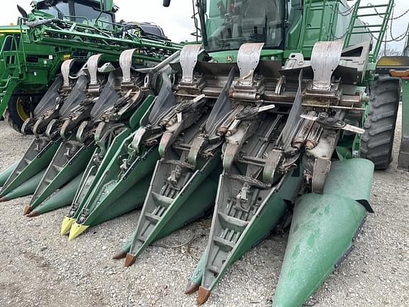 Image of John Deere C12F equipment image 1