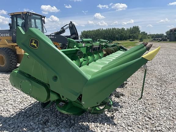 Image of John Deere C12F equipment image 1