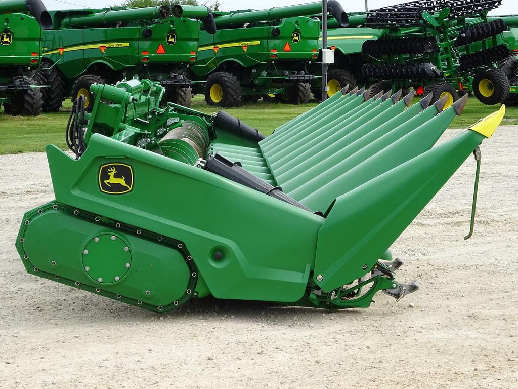 Image of John Deere C12F Primary image