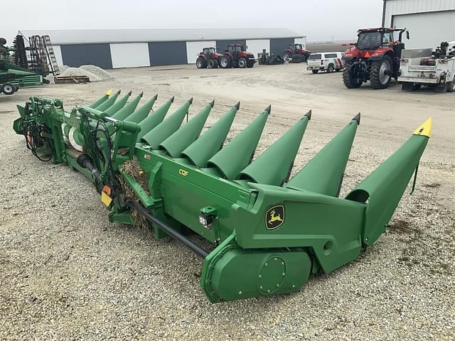 Image of John Deere C12F equipment image 2