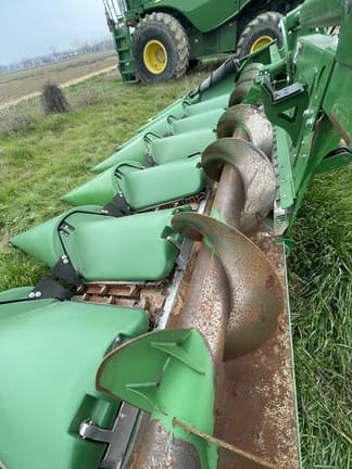 Image of John Deere C12F equipment image 2
