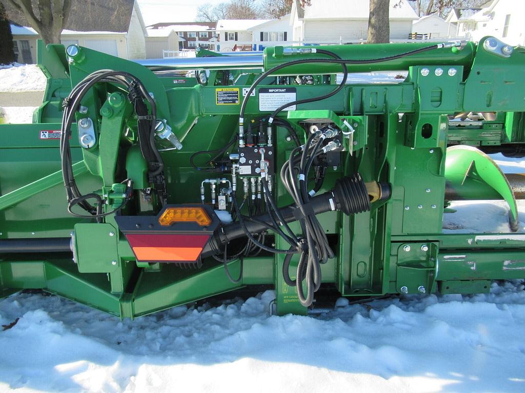 Image of John Deere C12F Image 1