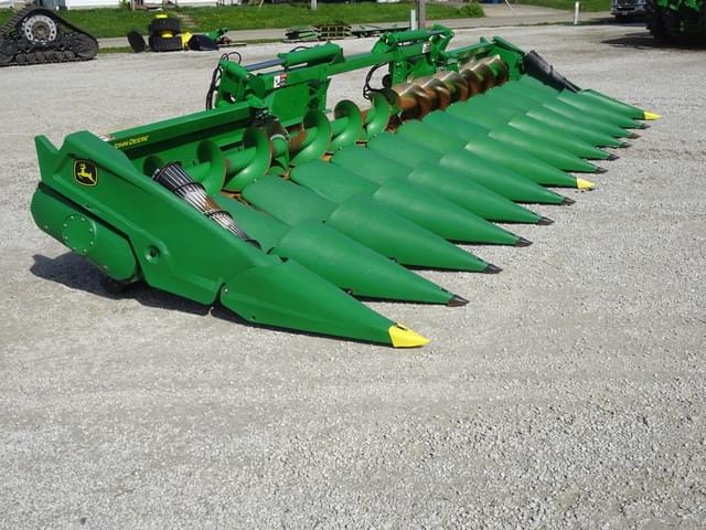 Image of John Deere C12F equipment image 1