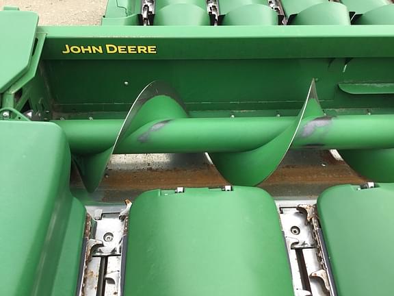 Image of John Deere C12F equipment image 4