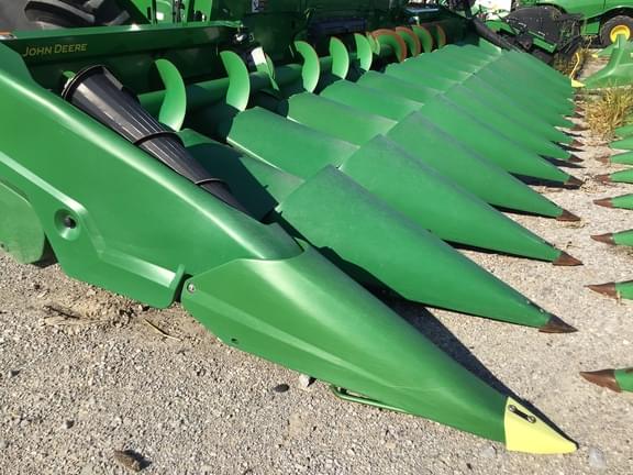 Image of John Deere C12F Primary image