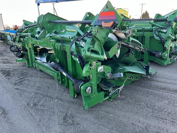 Image of John Deere C12F equipment image 1