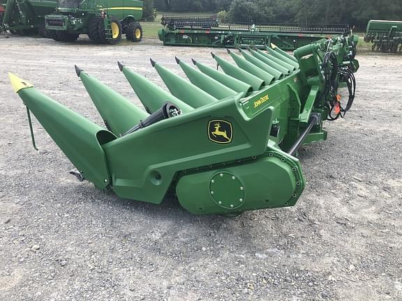 Image of John Deere C12F equipment image 2