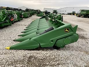 Main image John Deere C12F 8