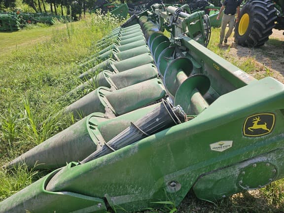 Image of John Deere C12F Primary image