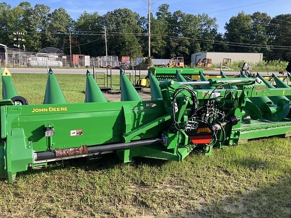 Image of John Deere C12F equipment image 1