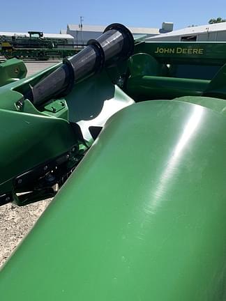 Image of John Deere C12F equipment image 4