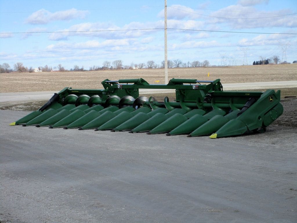 Main image John Deere C12F