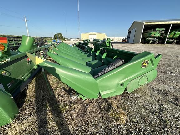 Image of John Deere C12F Primary image