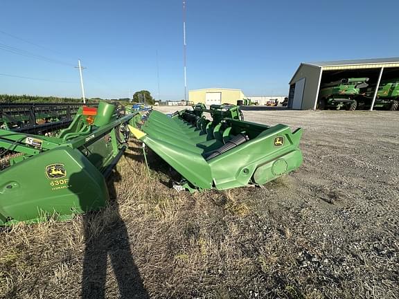 Image of John Deere C12F equipment image 2