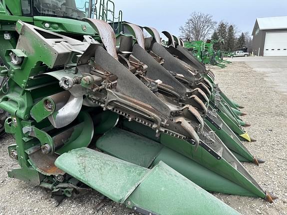 Image of John Deere C12F equipment image 1