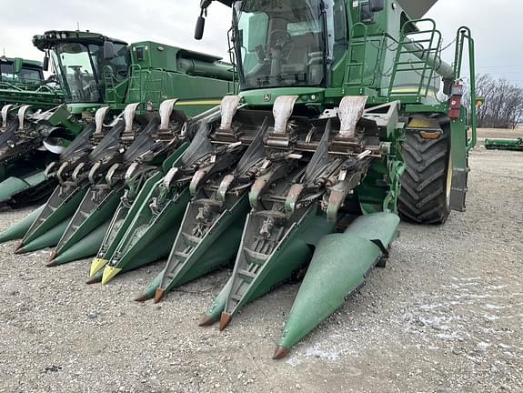 Image of John Deere C12F Primary image