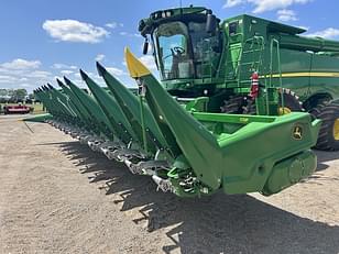 Main image John Deere C12F 0