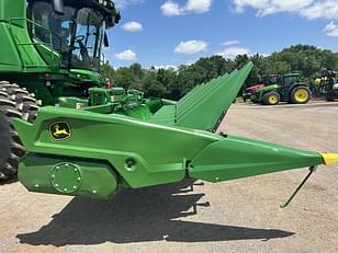 Main image John Deere C12F 6