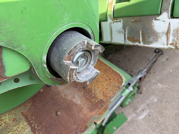 Image of John Deere C12F equipment image 2