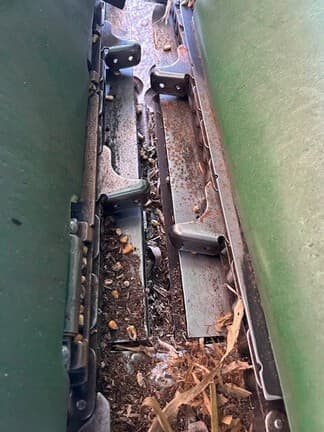 Image of John Deere C12F equipment image 4