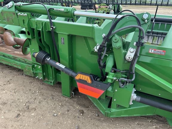 Image of John Deere C12F equipment image 2