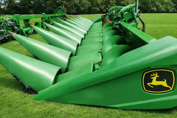 Image of John Deere C12F equipment image 1