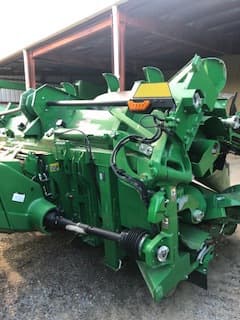 Image of John Deere C12F equipment image 3