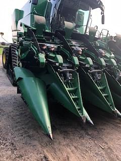 Image of John Deere C12F equipment image 2