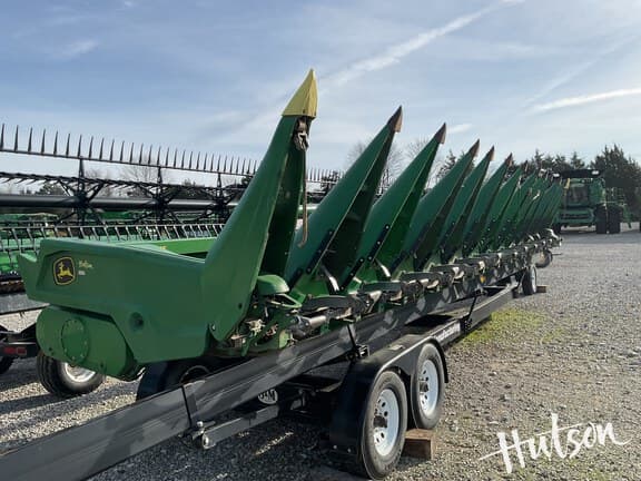 Image of John Deere C12F equipment image 1
