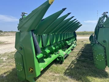Main image John Deere C12F