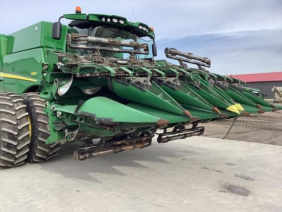 Image of John Deere C12F equipment image 1