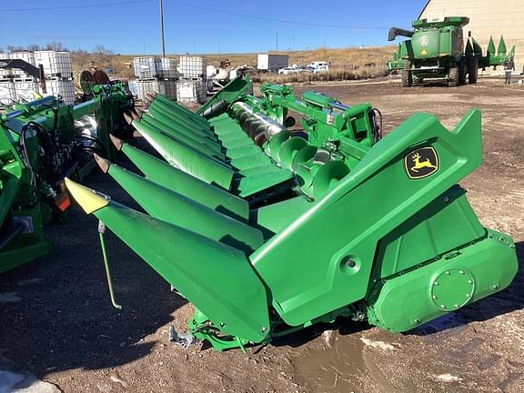 Image of John Deere C12F equipment image 1