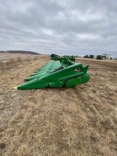 Image of John Deere C12F equipment image 4
