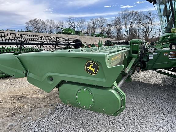 Image of John Deere C12F equipment image 2