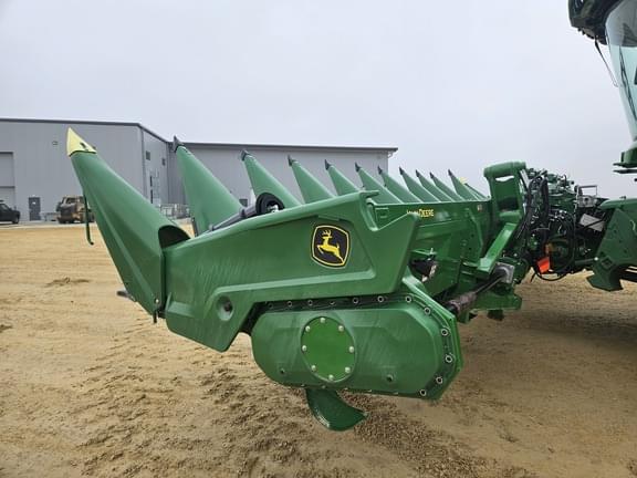 Image of John Deere C12F Primary image