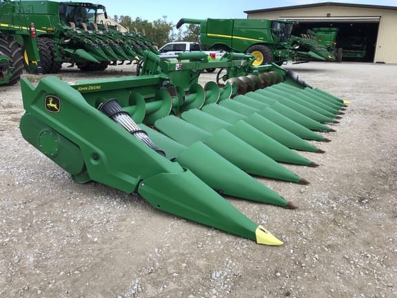 Main image John Deere C12F