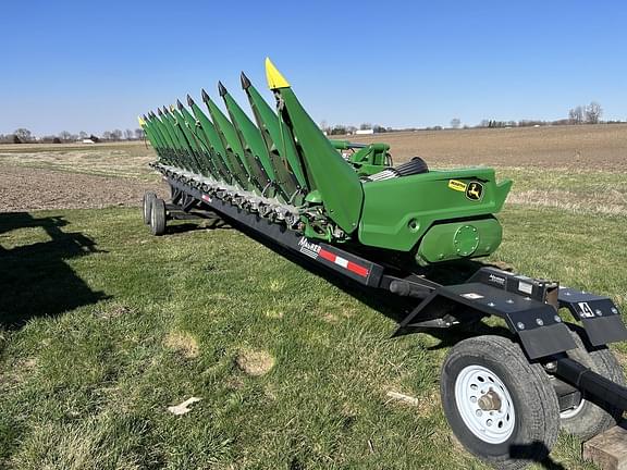 Image of John Deere C12F Primary image