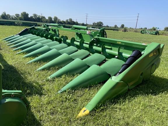 Image of John Deere C12F Primary image