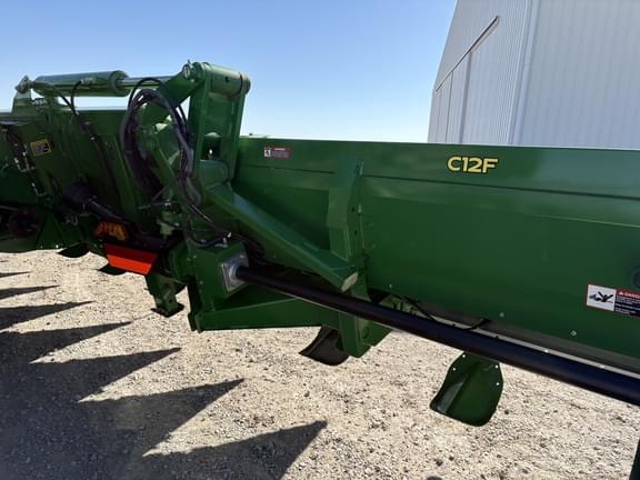 Image of John Deere C12F equipment image 3