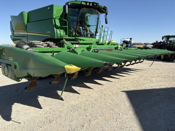 Image of John Deere C12F Primary image