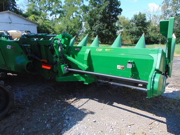 Image of John Deere C12F equipment image 3